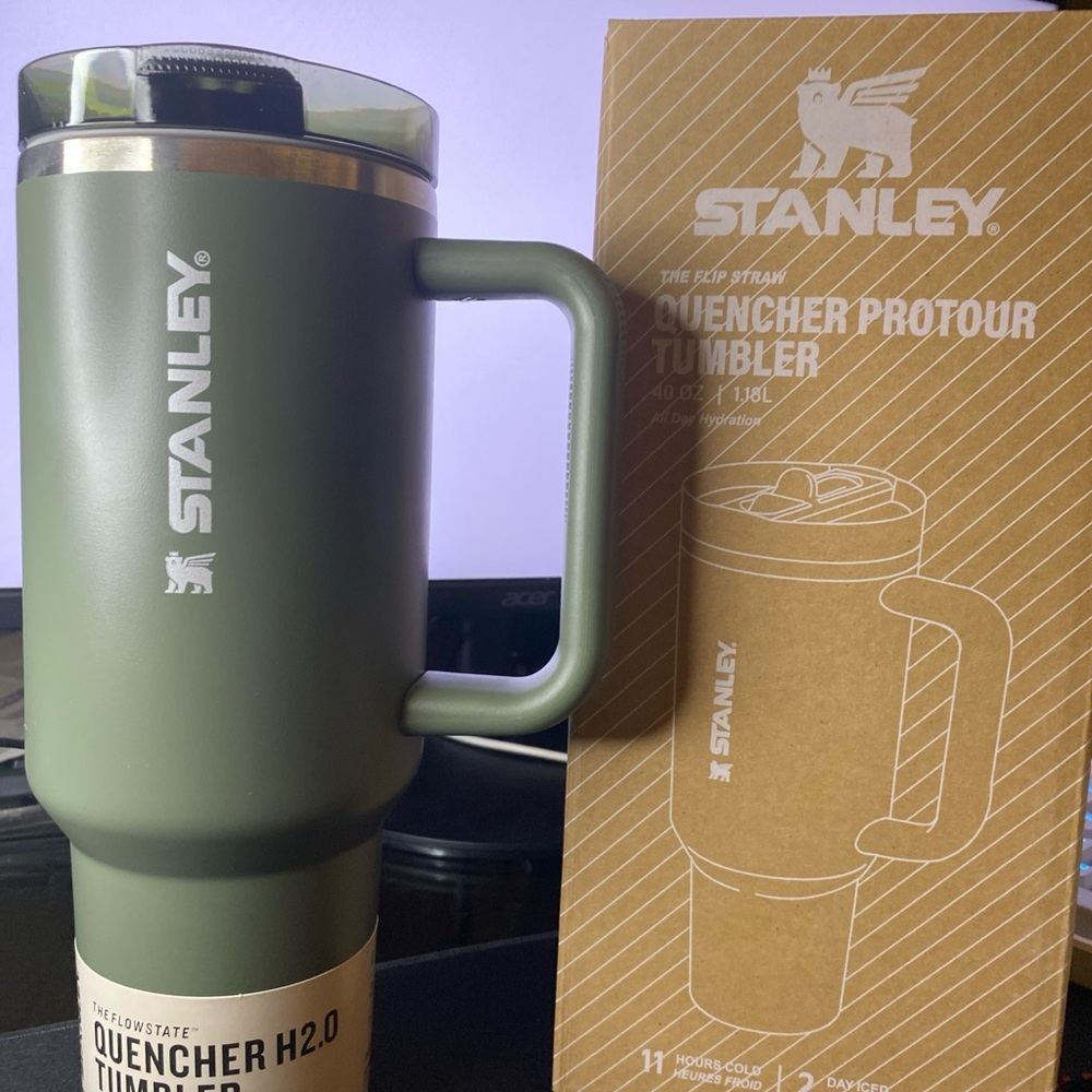 40oz Stanley Olive Green Quencher ProTour Tumbler